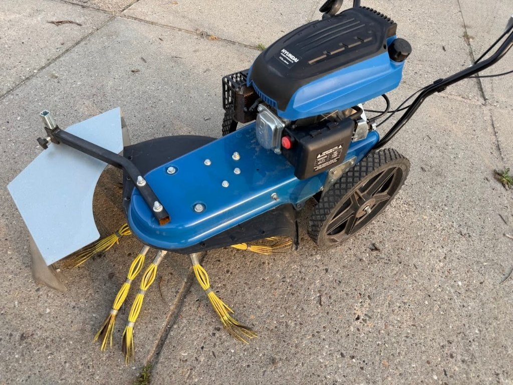 onkruidborstelmachine  hyundai 173 cc, Ophalen, Gebruikt, Hyundai