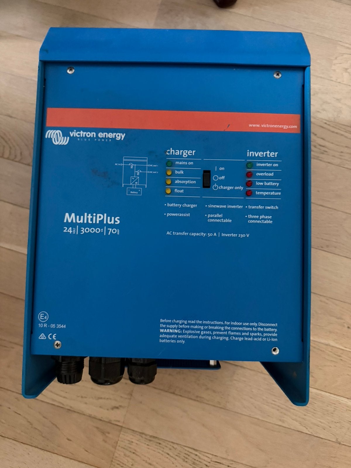 Victron multiplus 24/3000/70, Ophalen of Verzenden, Zo goed als nieuw
