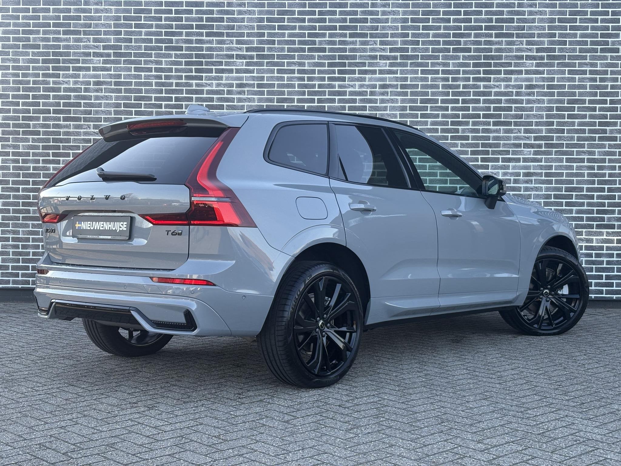 Volvo XC60 2.0 T6 Plug-in hybrid AWD Ultra Black Edition | F, Auto's, 12 maanden, Gebruikt, Euro 6, 4 cilinders