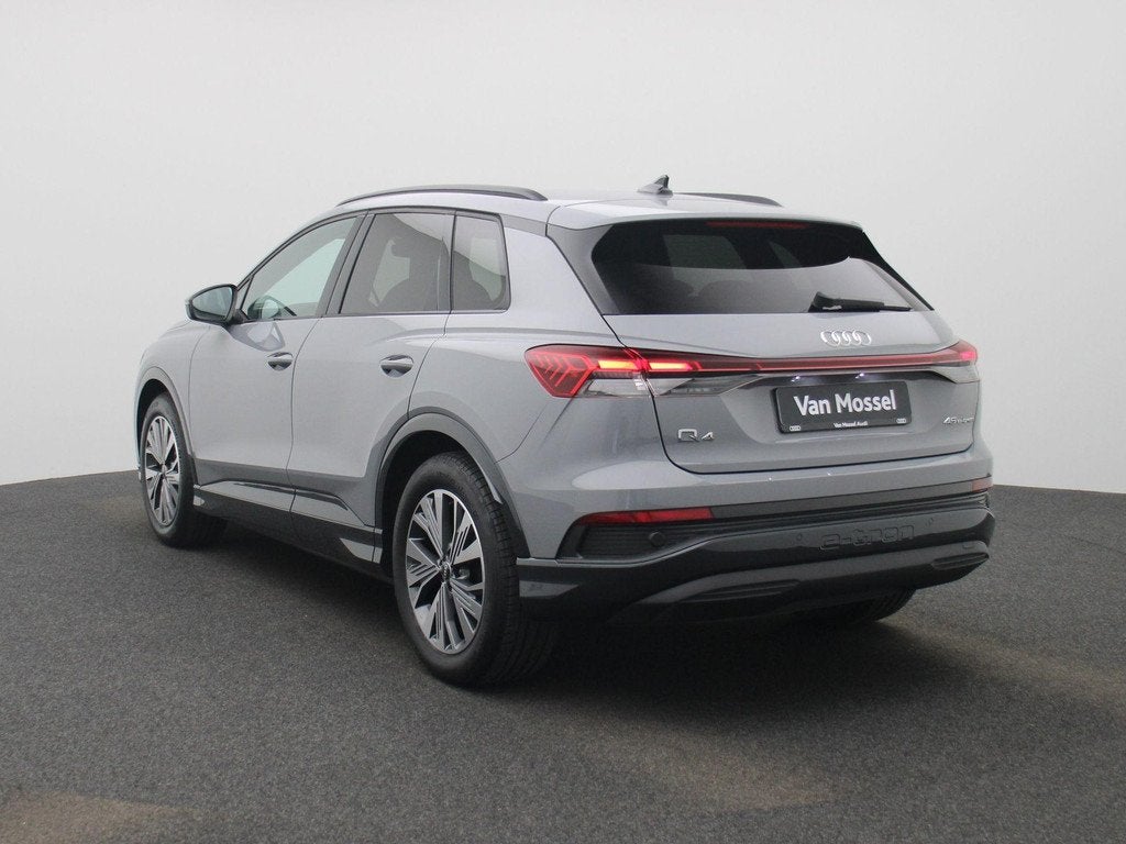Audi Q4 e-tron 45 Edition 82 kWh l Climate control l Navigat, Auto's, Audi, Automaat, 12 maanden, Gebruikt, Zwart