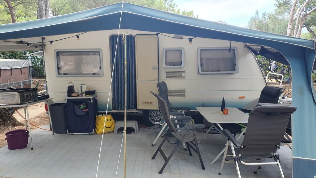 Eifelland Holiday 460 TK, Vast bed, Rondzit, Tot en met 4, Eifelland