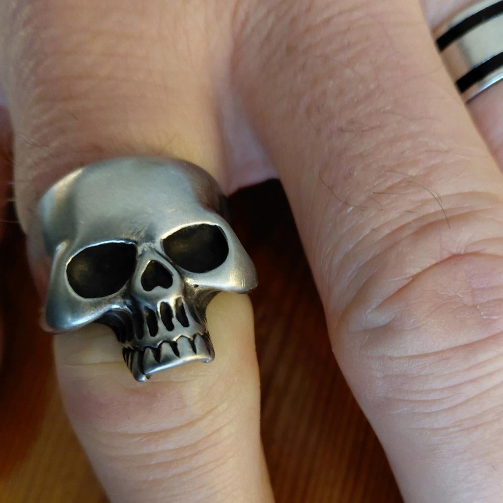 Stoere Skull Ring Keith Richards Stijl mt 14, Sieraden, Tassen en Uiterlijk, Ringen, Gebruikt, 20 of groter, IJzer of Staal, Heer