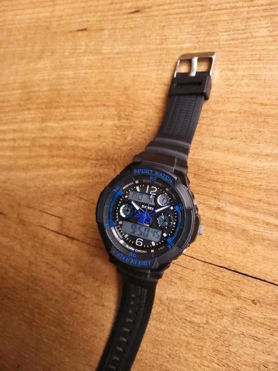 Kinderhorloge Skmei waterbestendig horloge zwart, Ophalen of Verzenden, Gebruikt, Zwart, Jongen of Meisje