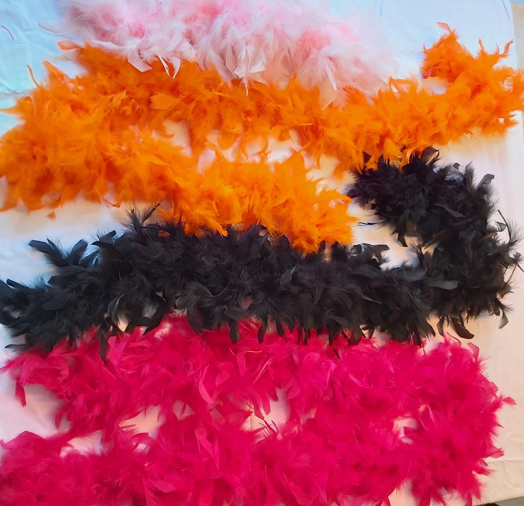 Veren boa zwart roze 3 st creatief carnaval knutselen, Ophalen of Verzenden, Nieuw, Carnaval, Accessoires