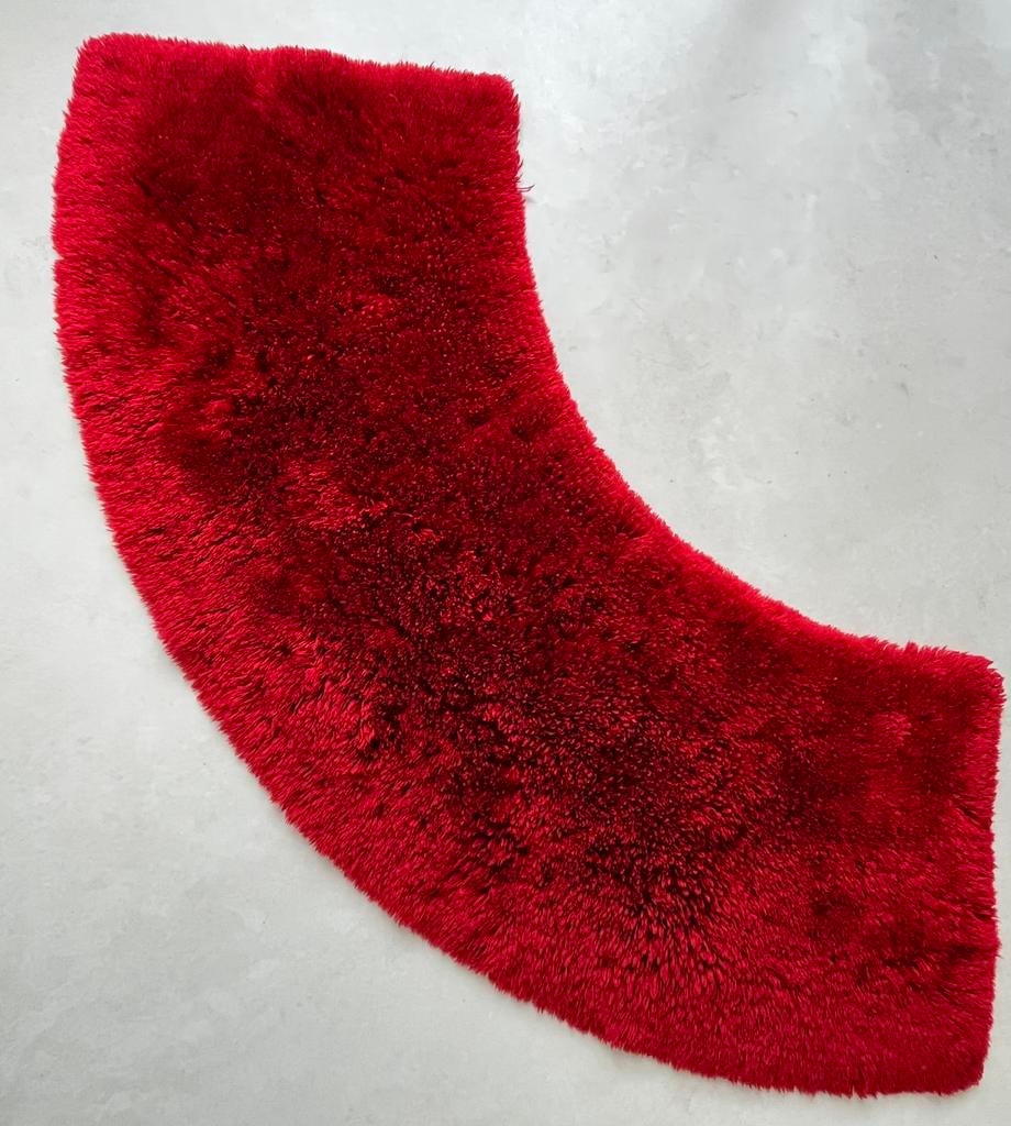 Halfronde rode douche/badmat van Aquanova, Ophalen of Verzenden, Zo goed als nieuw, Rood, Badmat