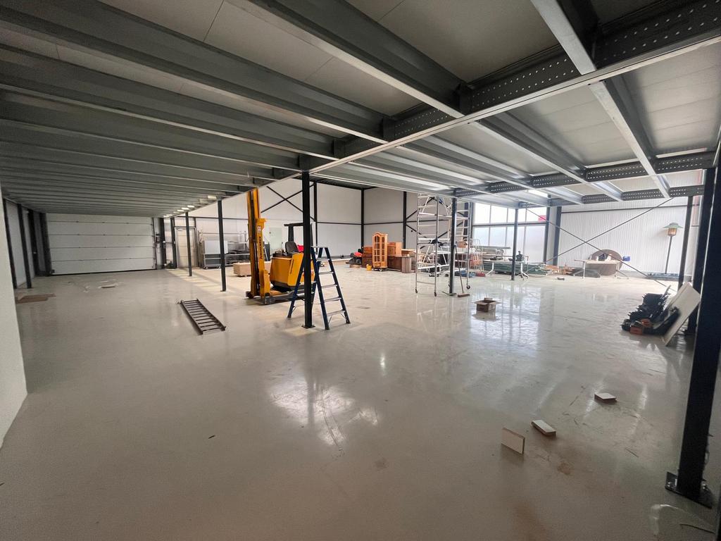 Nieuwe entresolvloer 10x20 200m2, Ophalen