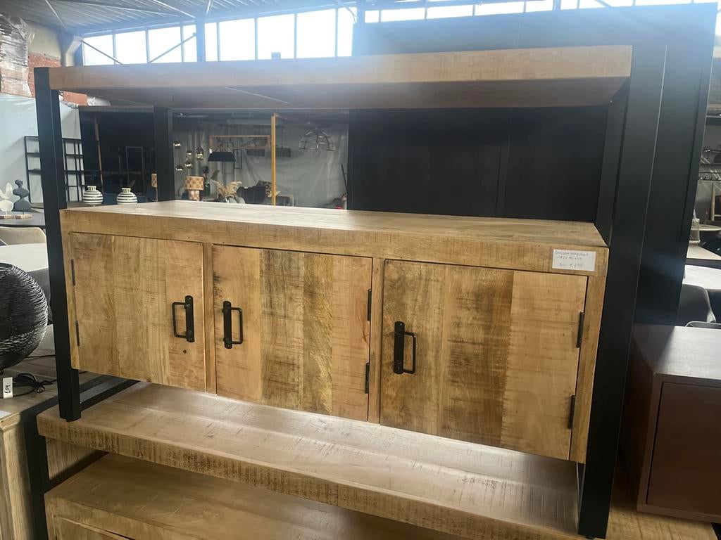 Mangohouten dressoir - Britt stijl - 135x90x45 cm, Huis en Inrichting, Ophalen, Zo goed als nieuw