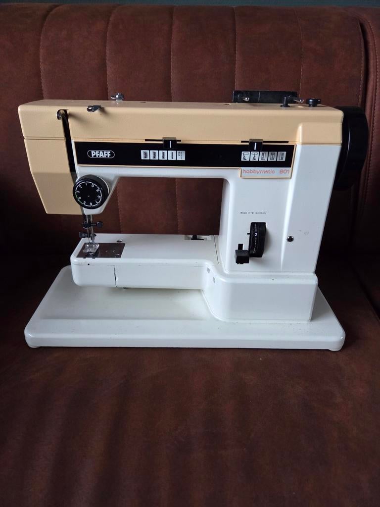 Pfaff Hobbymatic 801 Naaimachine!, Ophalen