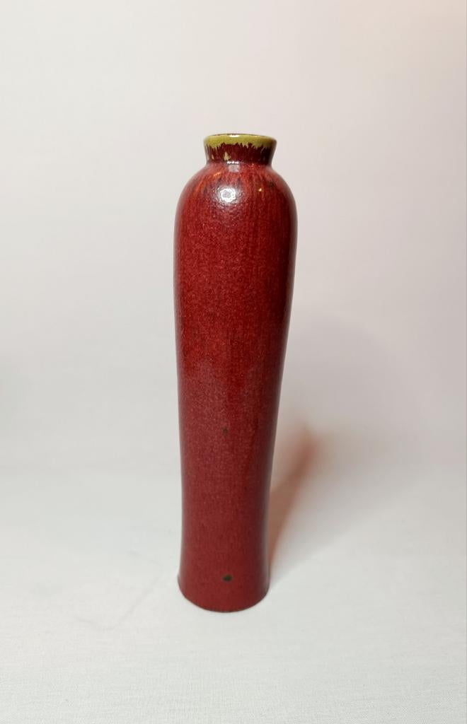 Bordeaux Rode Keramiek Vaas - 30cm Hoog, Gebruikt, Aardewerk of Porselein, Ophalen of Verzenden, Minder dan 50 cm