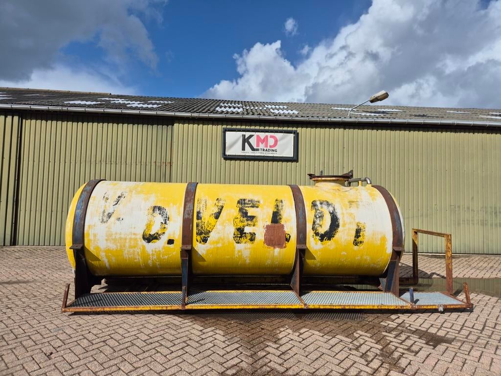 Gebruikte tank op containerslee te koop., Zakelijke goederen, Machines en Bouw | Keten en Containers, Ophalen