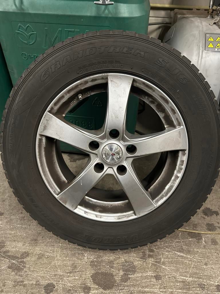 Winterset 16 inch Nissan Qashqai, Auto-onderdelen, 16 inch, Banden en Velgen, Personenwagen, Gebruikt