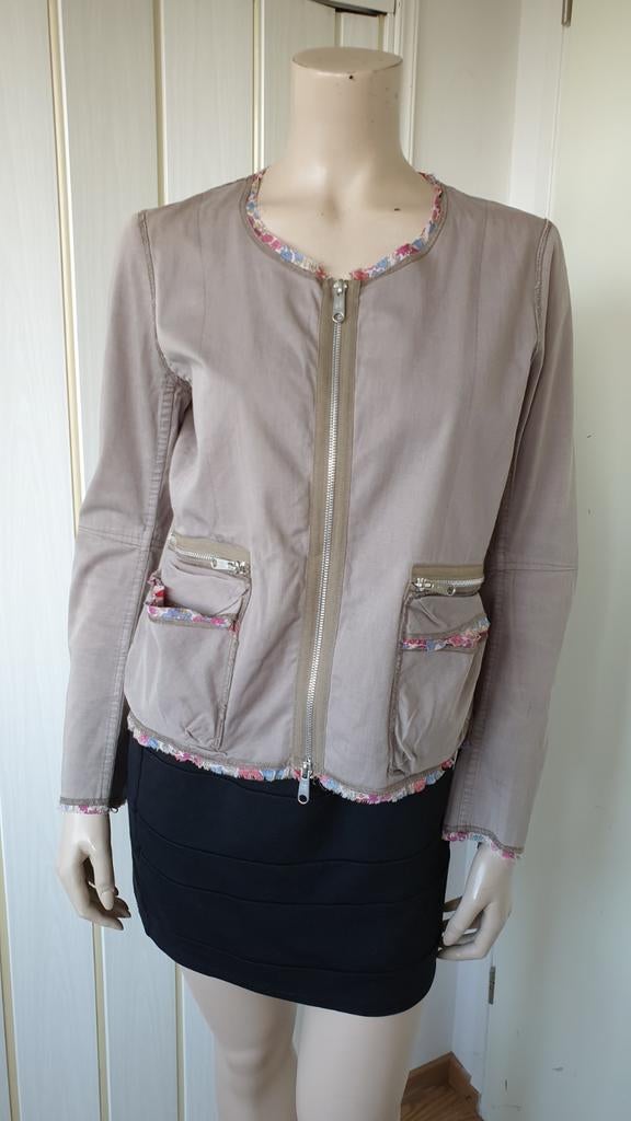 Cacharel katoenen jasje maat 36/38, Maat 38/40 (M), Beige, Ophalen of Verzenden, Zo goed als nieuw