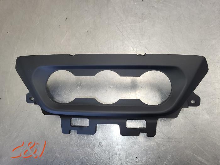 Dashboard sierlijst van een Renault Trafic, Gebruikt, -, Renault, -