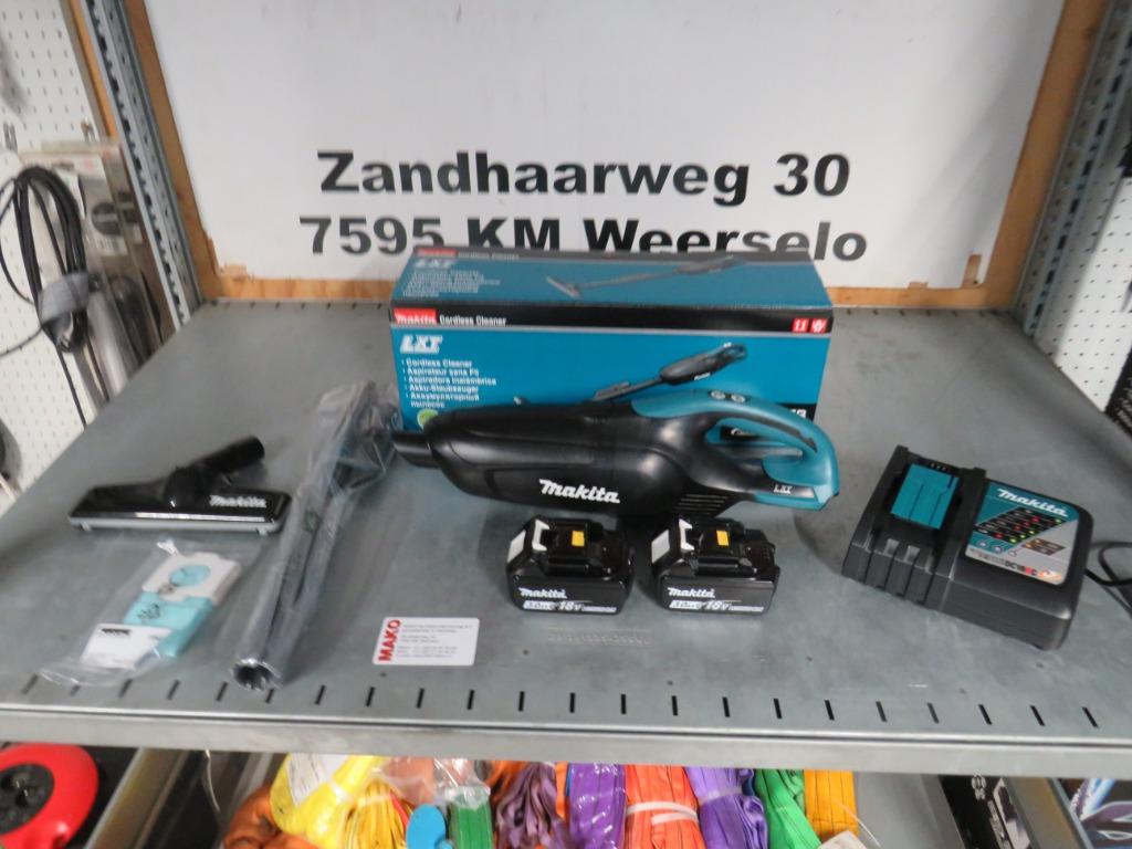 Makita DCL182 18VLi-Ion accu stofzuiger zwart accus en lader, Ophalen of Verzenden, Nieuw