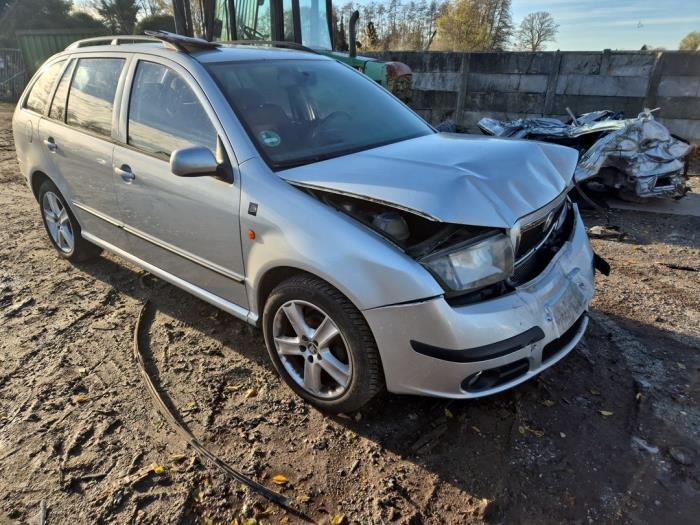 Portier 4Deurs rechts-voor van een Skoda Fabia (9102), Gebruikt, -, Deur, -