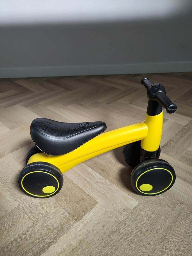 Loopfietsje met lichtjes, Kinderen en Baby's, Speelgoed | Buiten | Voertuigen en Loopfietsen, Ophalen, Zo goed als nieuw, Loopfiets
