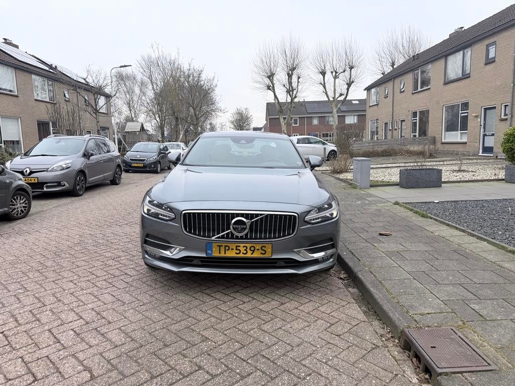 Volvo S90 D4 190pk Geartronic 2018 Grijs, Auto's, 1800 kg, 1969 cc, 23 km/l, Origineel Nederlands