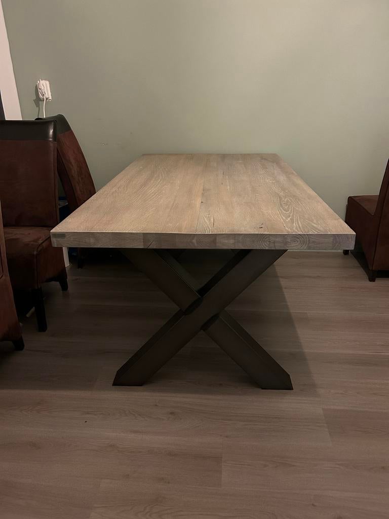 Goossens Eettafel - 1 jaar oud, Ophalen, 100 tot 150 cm, Eikenhout, Zo goed als nieuw