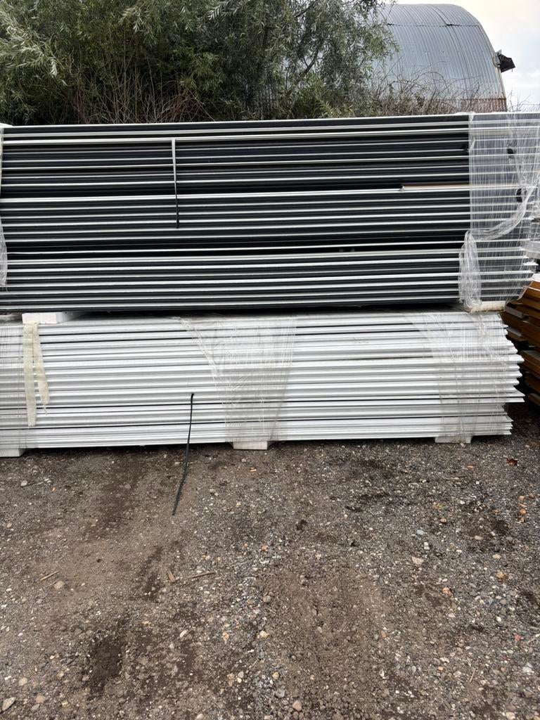 Te koop zeer mooie nieuwe sandwichpanelen, Doe-het-zelf en Verbouw, Platen en Panelen, Nieuw, Overige materialen, 20 tot 50 mm