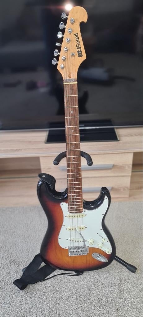 SunSound Stratocaster gitaar, Muziek en Instrumenten, Ophalen of Verzenden, Gebruikt, Solid body, Overige merken