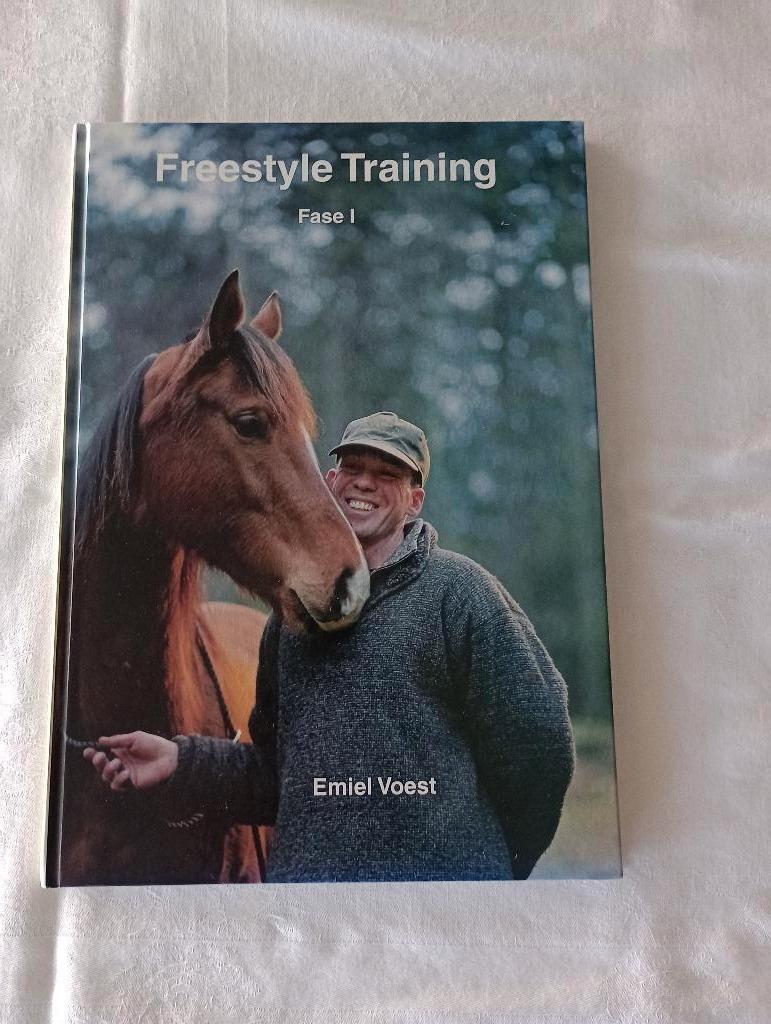 FREESTYLE TRAINING  Fase 1  Emiel Voest paarden, Ophalen of Verzenden, Zo goed als nieuw, Paarden of Pony's, Emiel Voest