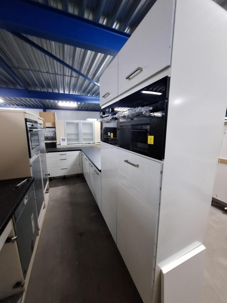 Complete keuken Compleet met APP 120Keukens op voorraad 2838, Wit, Hoekkeuken, Nieuw, Ophalen of Verzenden