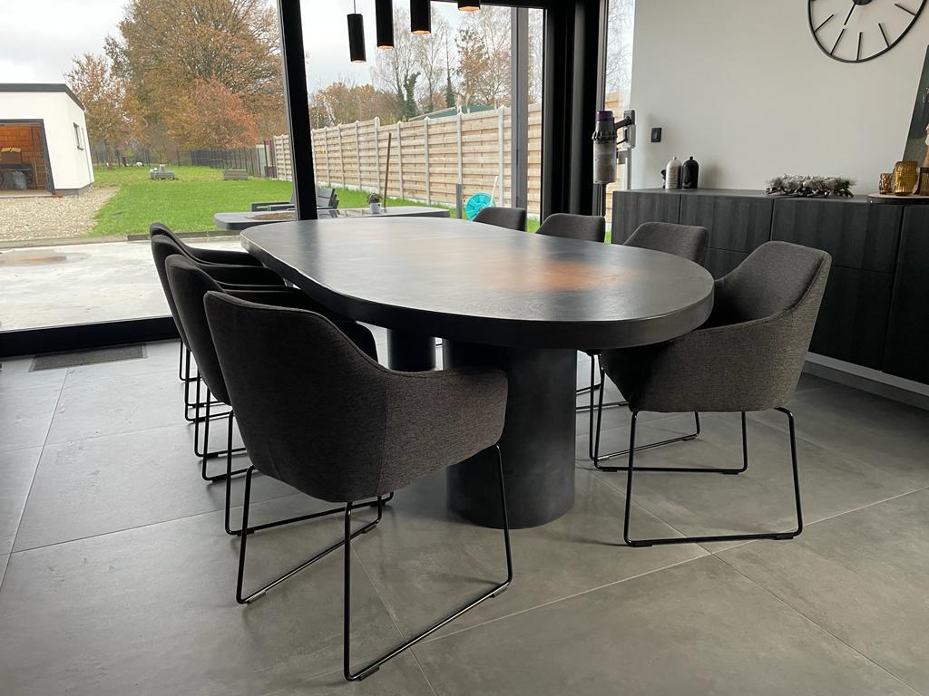 Foto 13 van Organische eettafel, tafel beton cire op maat, japandi