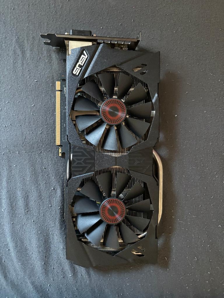 gaming, Computers en Software, Desktop Pc's, Zo goed als nieuw, 4 Ghz of meer, SSD, 16 GB, Met videokaart, Met monitor, Gaming