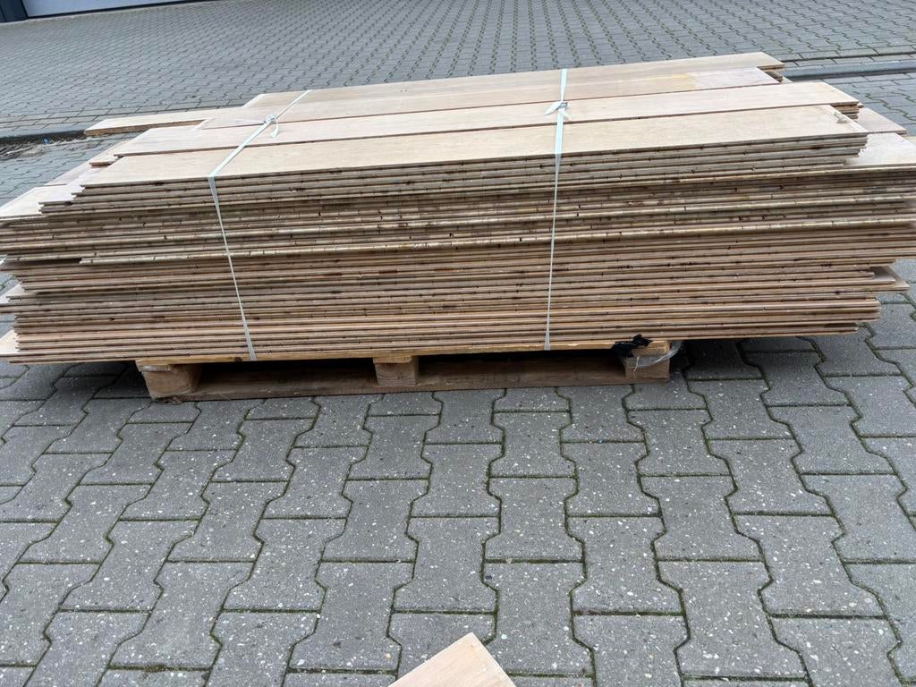 39 m2 eiken lamel parketvloer. 19 cm breed 15 mm dik, 2e hands, Gebruikt, 10 m² of meer, 10 tot 30 cm