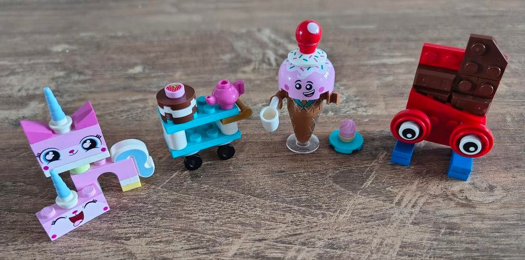 Lego the movie 2 de allerliefste vrienden van unikitty 70822, Ophalen of Verzenden, Zo goed als nieuw, Complete set, Lego