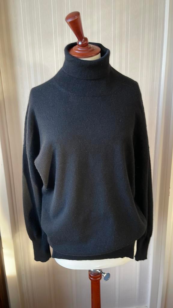 Zwarte wolcombi trui Peserico, It48 nl42, wol met cashmere, Kleding | Dames, Truien en Vesten, Ophalen of Verzenden, Gedragen