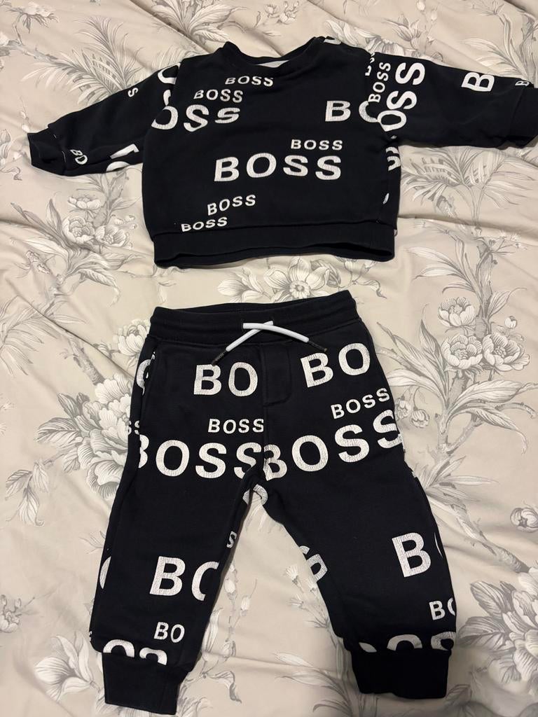 Leuke originele Hugo Boss pak mt 74, Ophalen of Verzenden, Zo goed als nieuw, Jongetje, Pakje