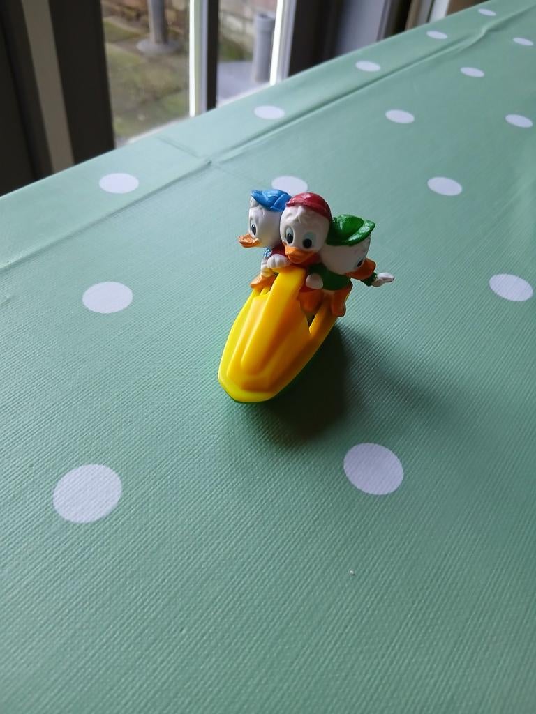 Donald Duck Neefjes op waterski, Ophalen of Verzenden, Gebruikt