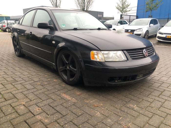 Portier 4Deurs rechts-voor van een Volkswagen Passat (LC9Z), Gebruikt, -, -, Ophalen of Verzenden