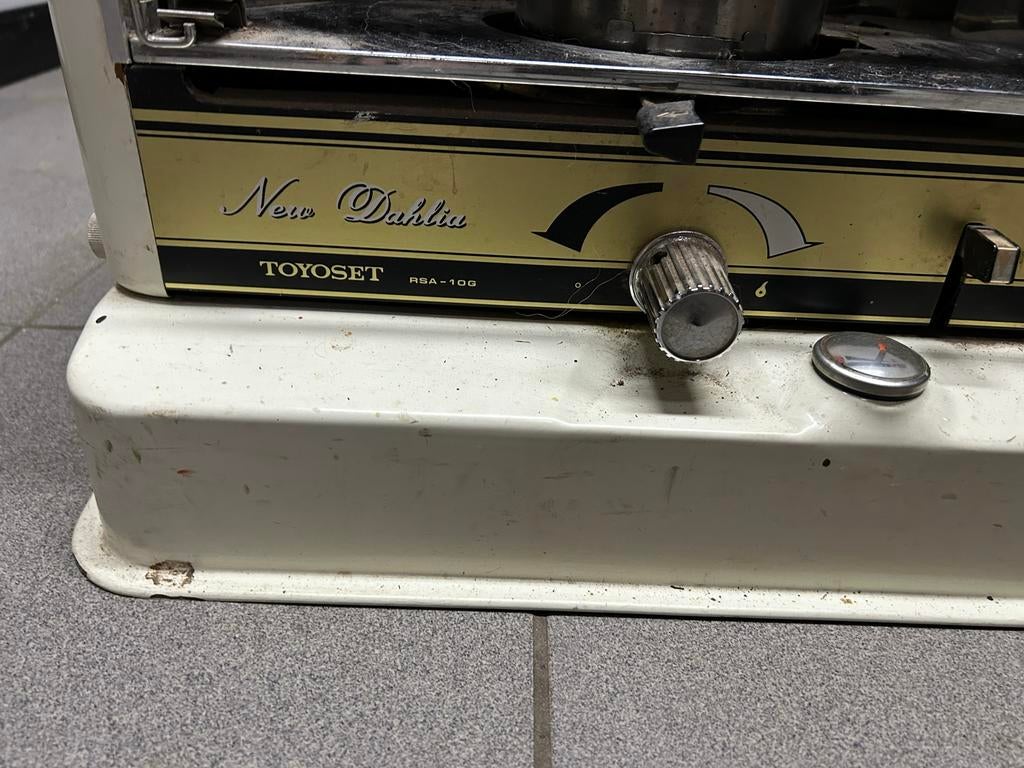 Vintage Toyoset Petroleumkachel - New Dahlia RSA-10G, Huis en Inrichting, Kachels, Gebruikt, Overige brandstoffen, Petroleumkachel