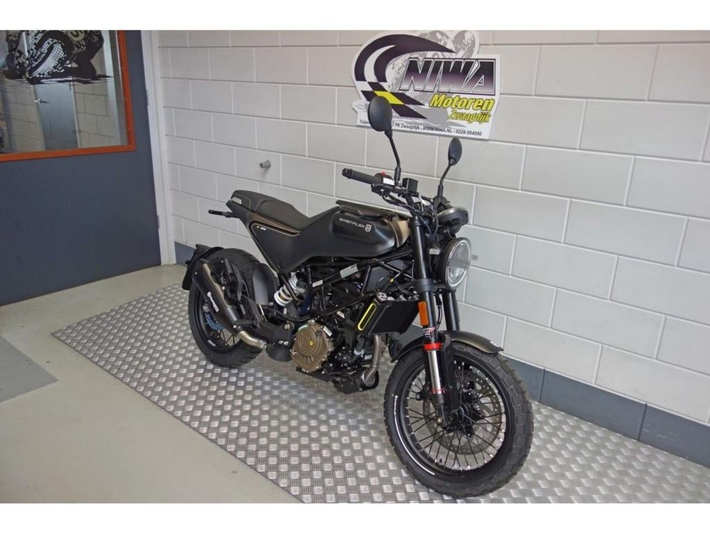 HUSQVARNA SVARTPILEN 125, Bedrijf, Onbekend, 125 cc, HUSQVARNA