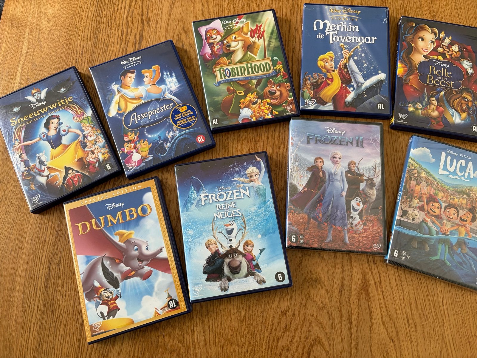 Disney DVD Collectie: Sneeuwwitje, Assepoester, Dumbo, Froze, Animatie, Alle leeftijden, Zo goed als nieuw, Box/collectie