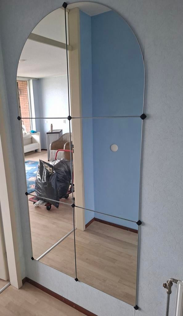 Ikea spiegel met zwarte houdertjes, Ophalen, Zo goed als nieuw, Rechthoekig, Minder dan 100 cm