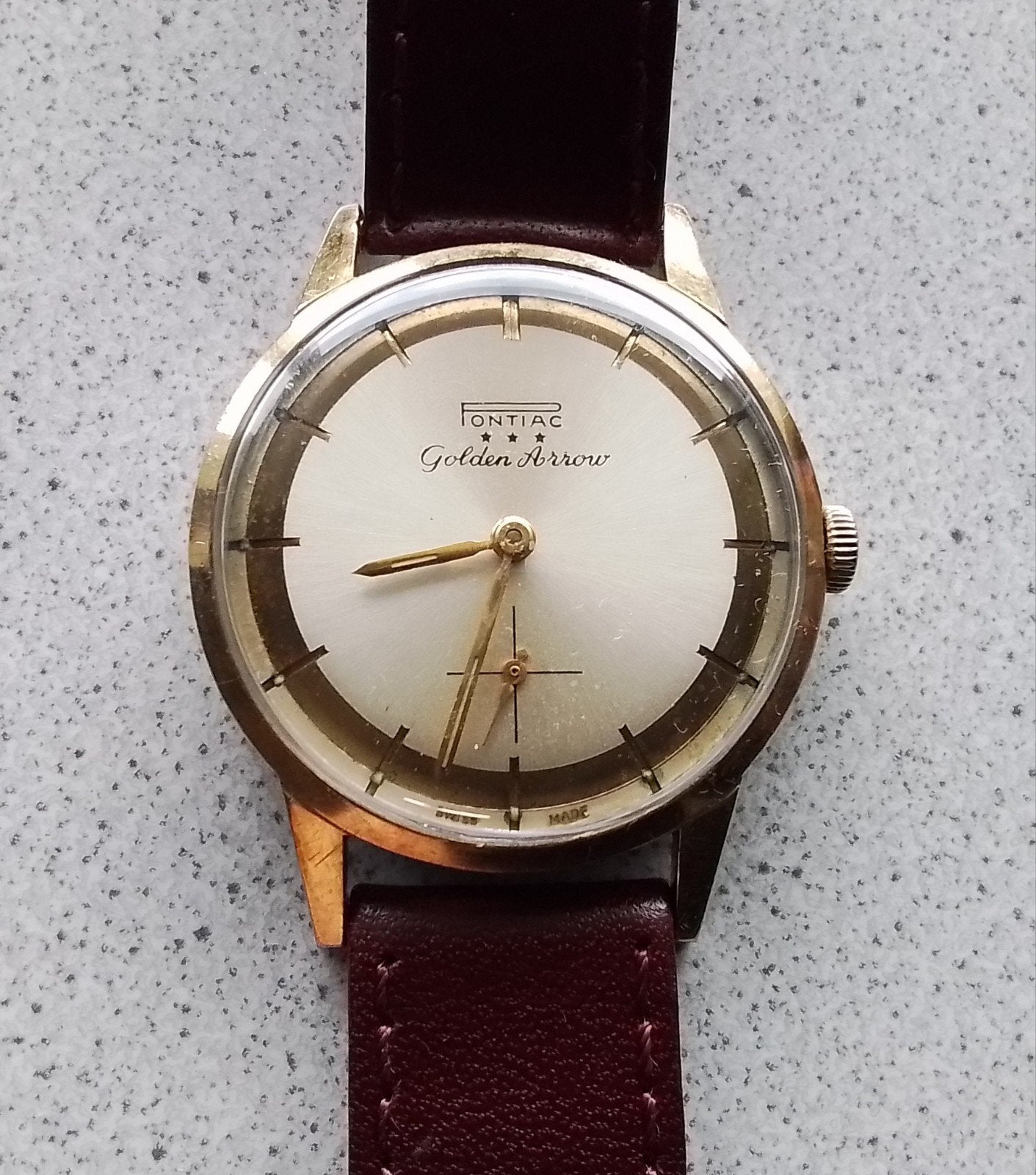 Pontiac Golden Arrow vintage Zwitsers herenhorloge uit 1950s, Overige merken, Overige materialen, Met bandje, Verzenden