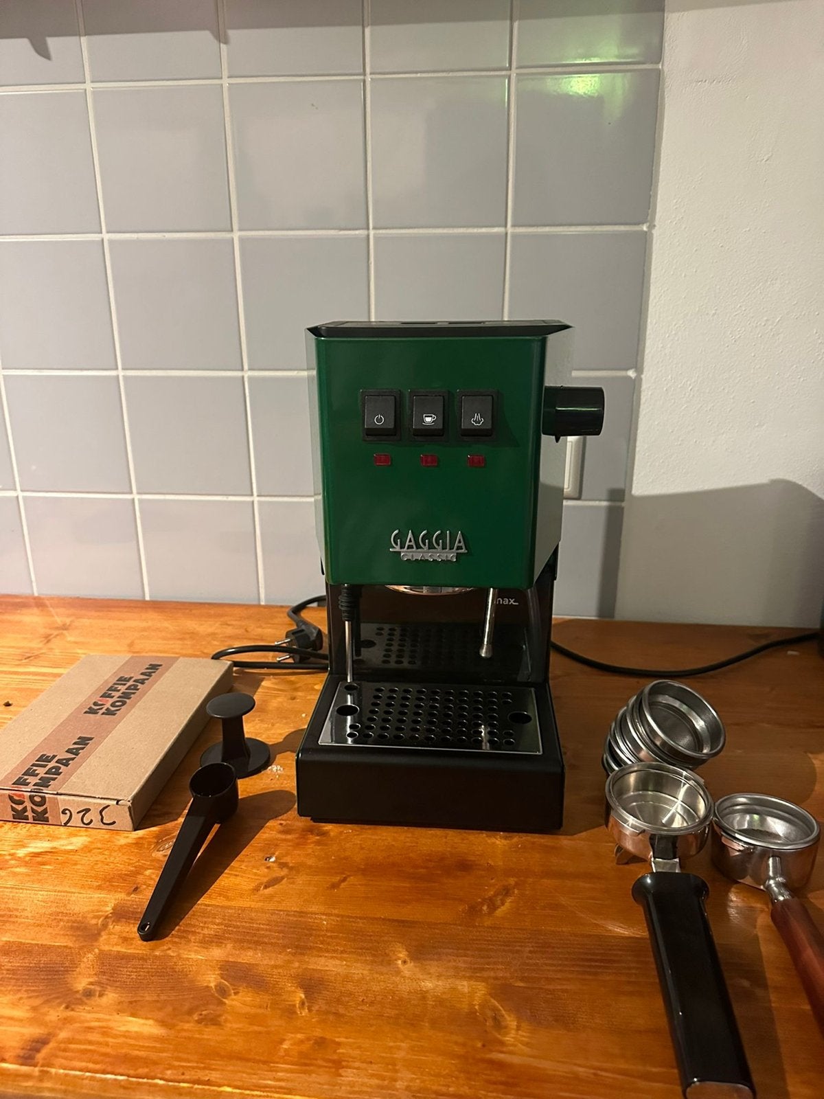 Gaggia Classic E24 - Groen Espresso Apparaat, Witgoed en Apparatuur, Koffiezetapparaten, Zo goed als nieuw, Gemalen koffie, Espresso apparaat