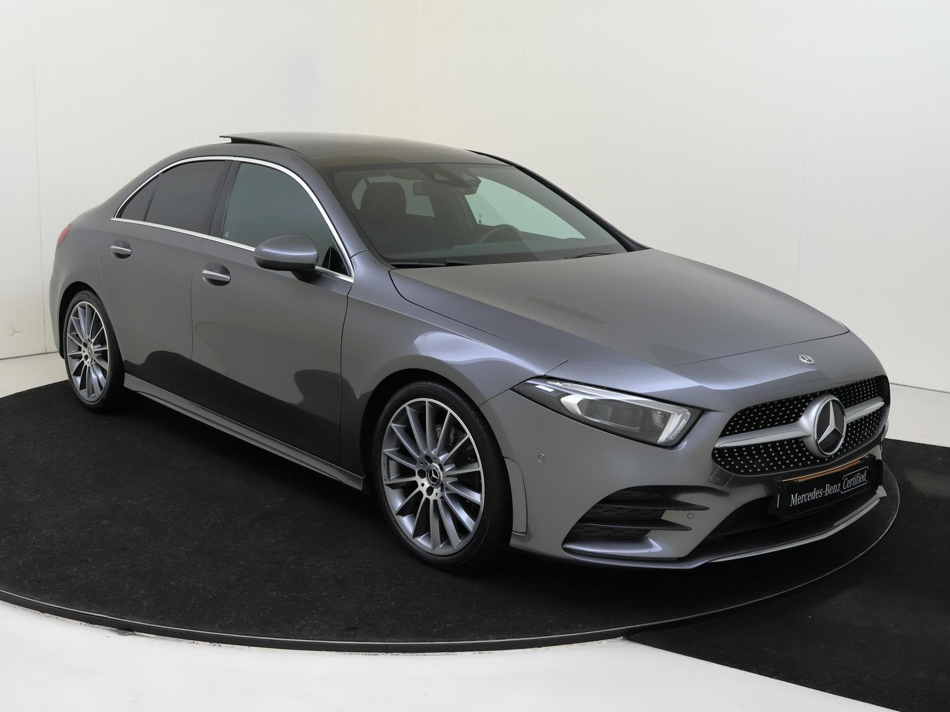 Mercedes-Benz A-klasse 220 Premium Plus / Panoramadak/ 19 in, Auto's, 730 kg, Gebruikt, Leder en Stof, 1600 kg
