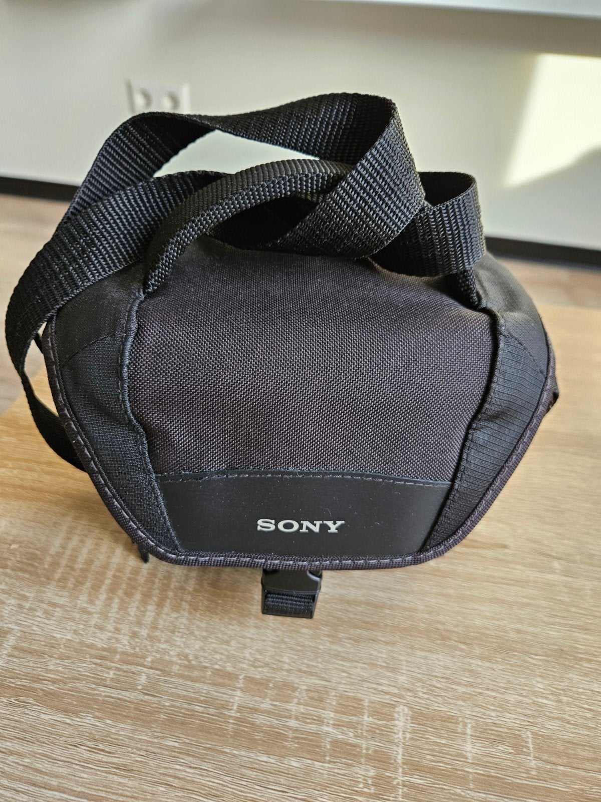 Sony Alpha a6100 camerabody met tas en oplader, Cameratas, Ophalen of Verzenden, Zo goed als nieuw, Sony