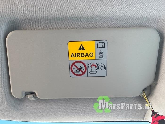 Zonneklep van een Suzuki Swift, Auto-onderdelen, Gebruikt, -, -, Ophalen of Verzenden