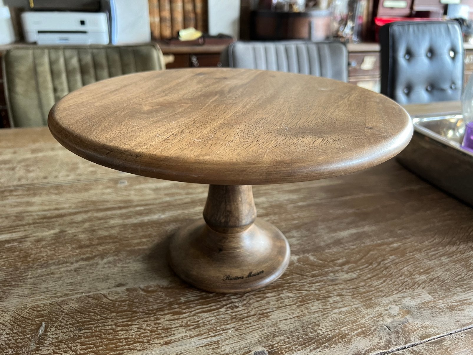 RIVIÈRA MAISON 2 x TAARTPLATEAU HOUT, Ophalen of Verzenden, Gebruikt