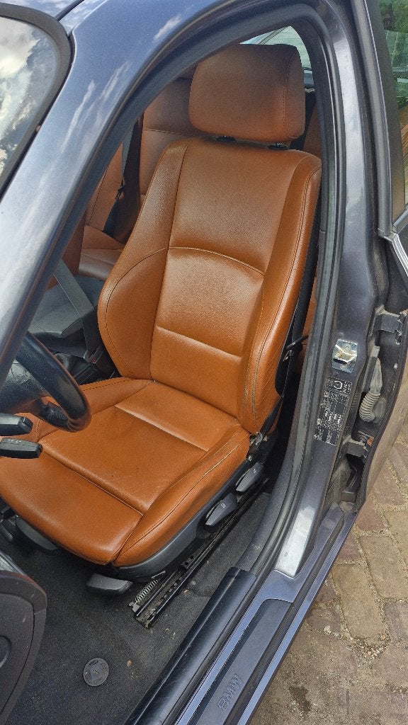 Leder sport interieur BMW E87, Info@bmw.de, Nieuw, Petuelring 130, 80788 München, Duitsland, BMW