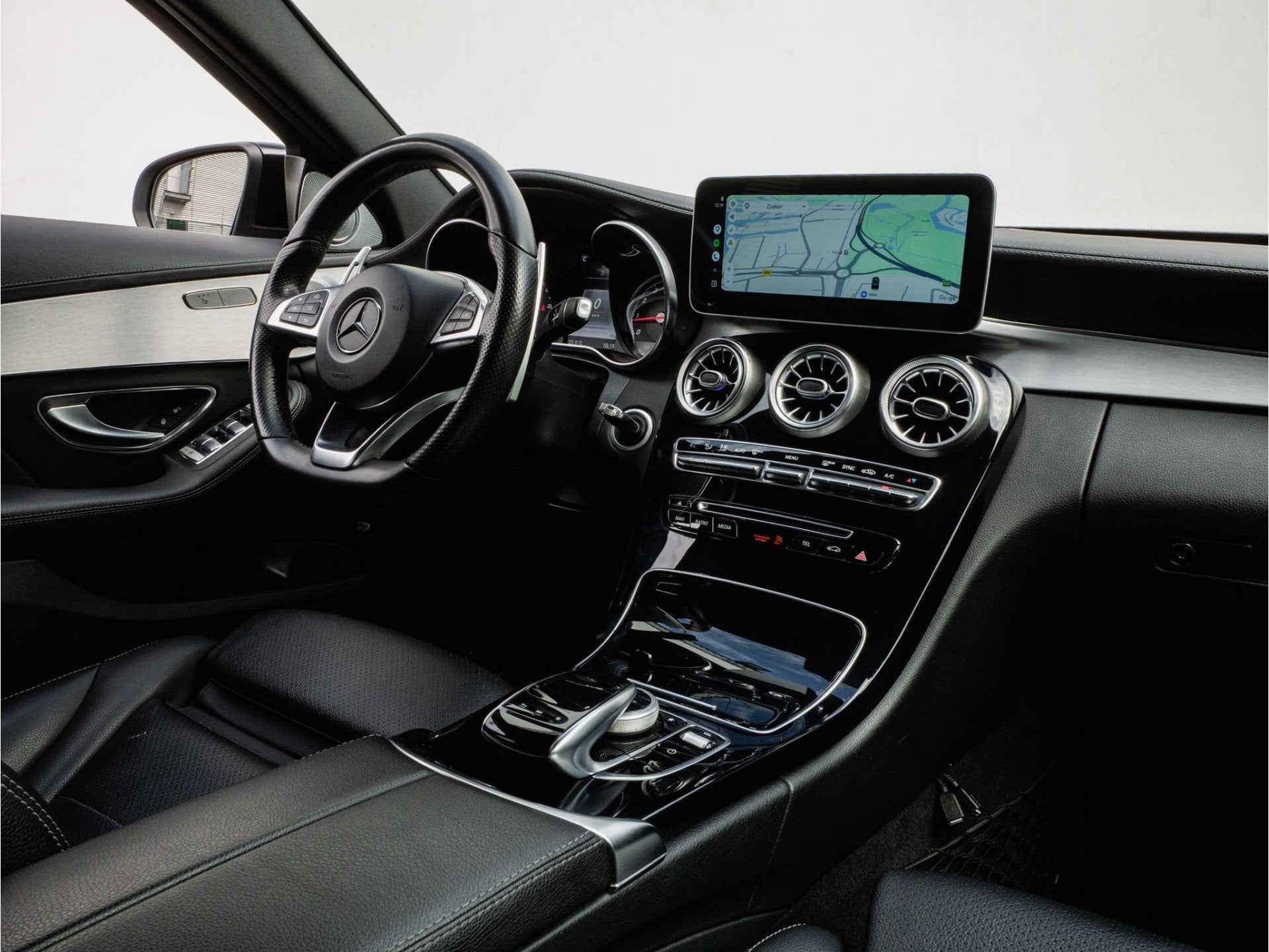 Mercedes-Benz C-Klasse Estate 250 211pk Aut. AMG-Line Trekha, Automaat, 4 cilinders, Met garantie (alle), 1445 kg