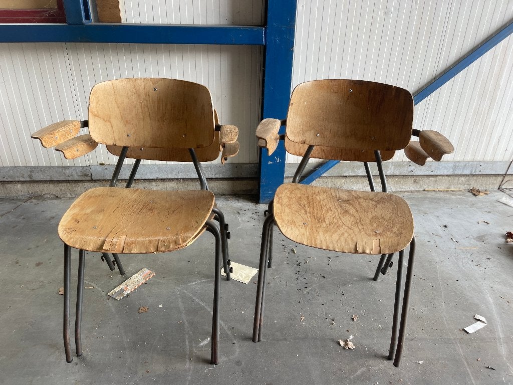 Oude schoolstoelen, Huis en Inrichting, Stoelen, Ophalen, Gebruikt, Bruin, Vier