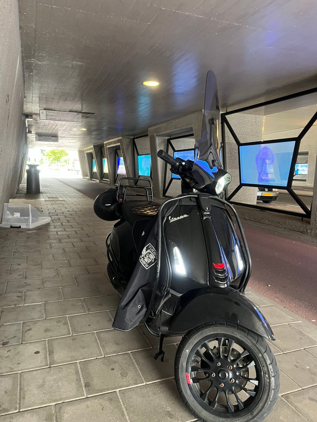 Vespa Sprint, Ophalen, Zo goed als nieuw