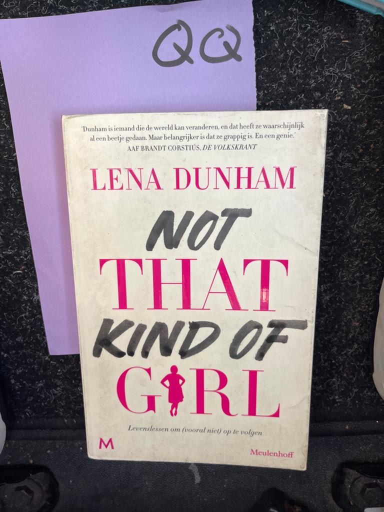 Lena Dunham - Not That Kind of Girl (Meulenhoff), Ophalen of Verzenden, Zo goed als nieuw, Nederland