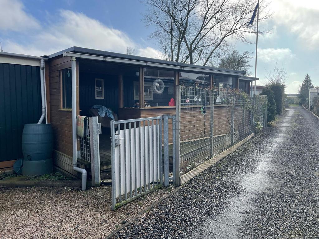 Chalet / tiny house te huur in Grou, Huizen en Kamers, Kamers te huur